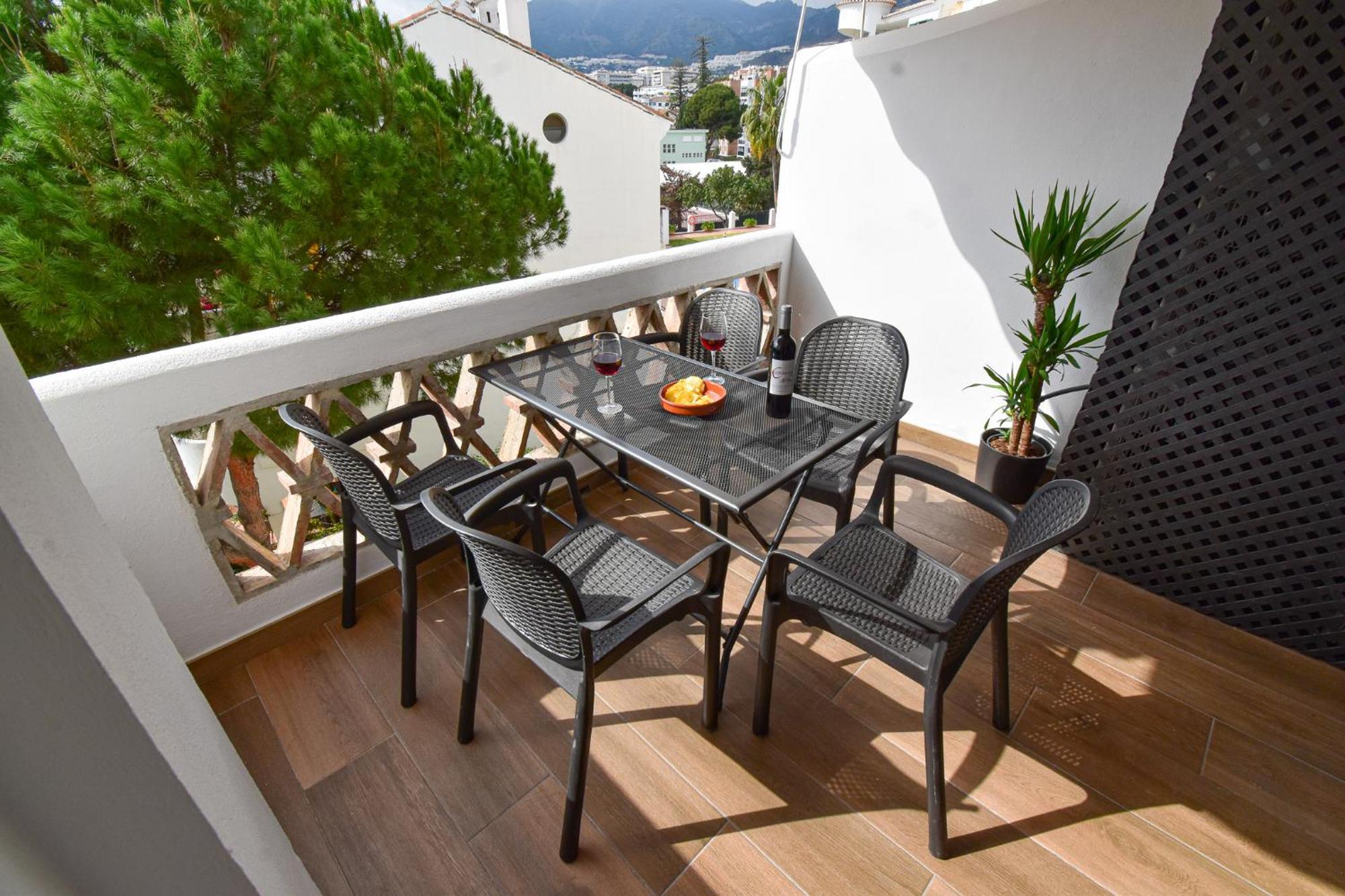 Urb Pueblo Del Parque, Luxury 2 Bedroom Apartment. Fantastic Central Location. Бенальмадена Екстер'єр фото