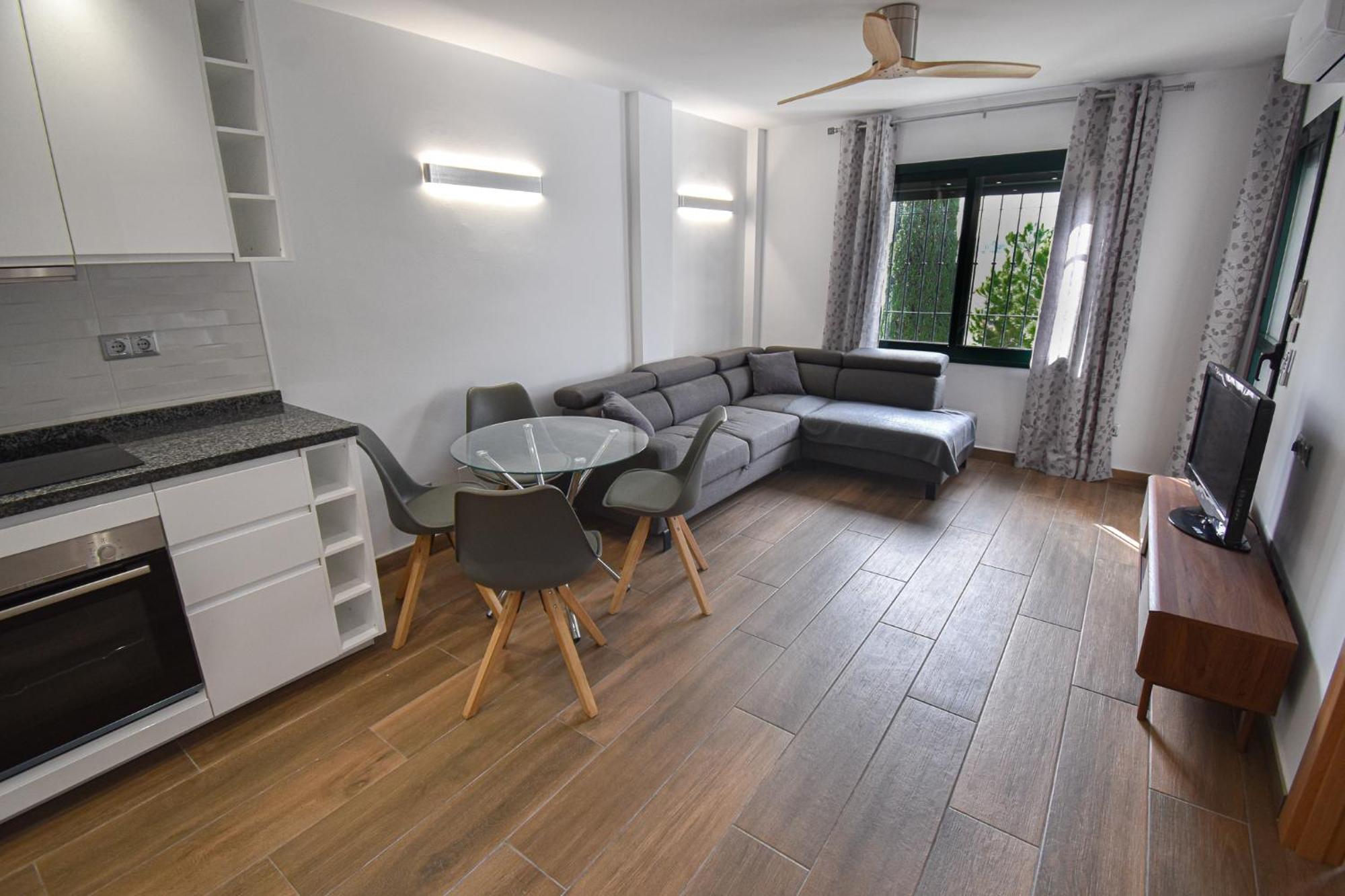Urb Pueblo Del Parque, Luxury 2 Bedroom Apartment. Fantastic Central Location. Бенальмадена Екстер'єр фото